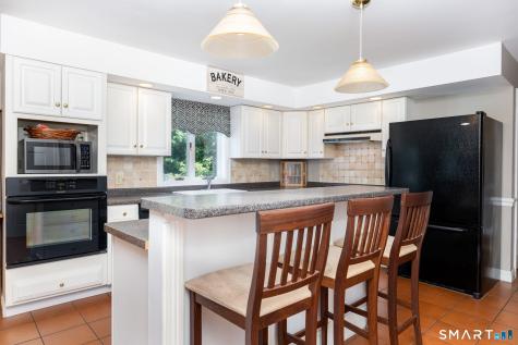 18 South Street Woodbury CT 06798