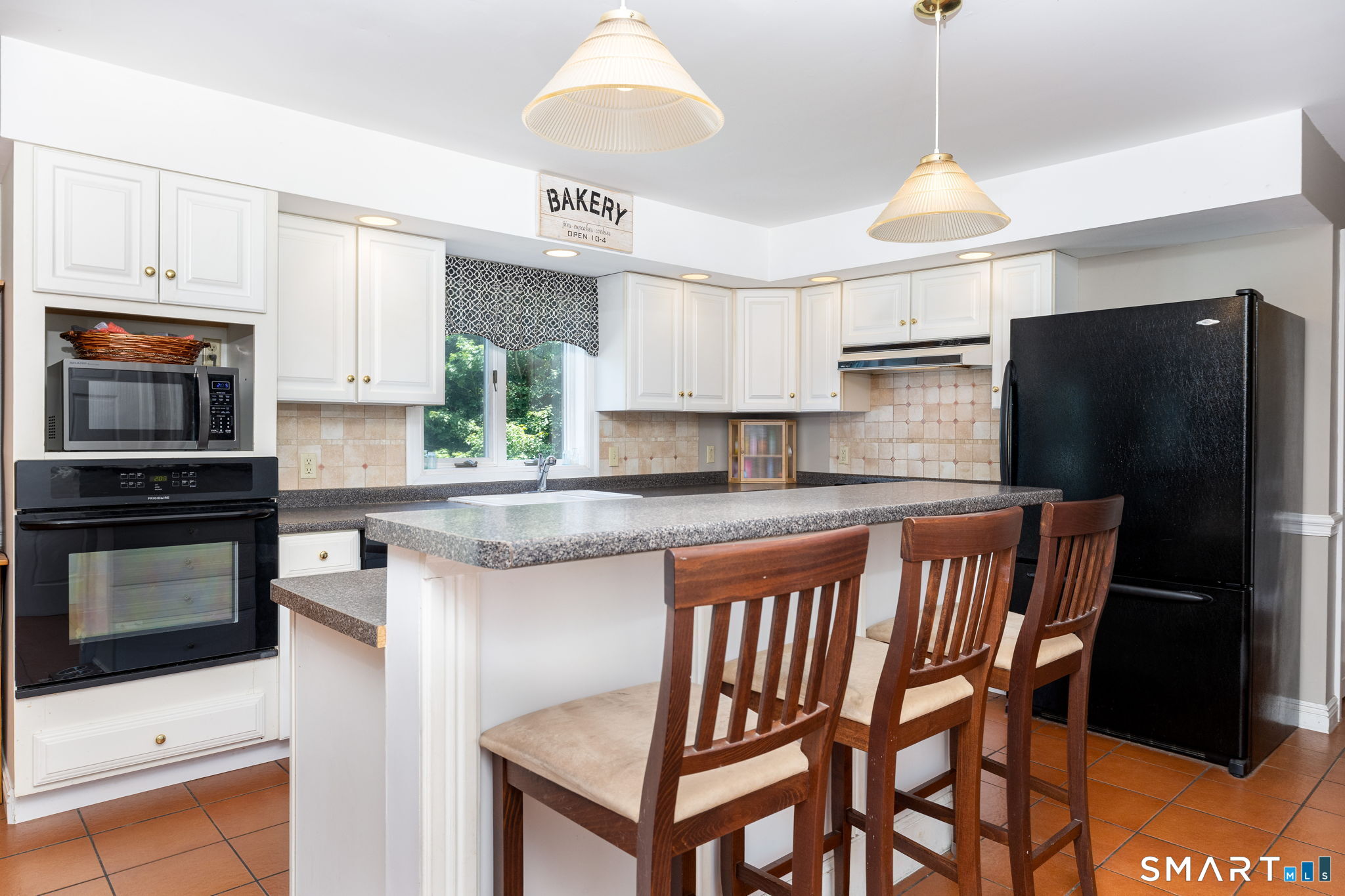 18 South Street Woodbury CT 06798