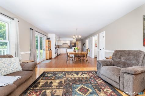 18 South Street Woodbury CT 06798