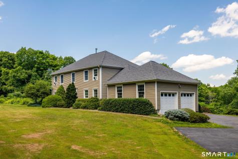 18 South Street Woodbury CT 06798