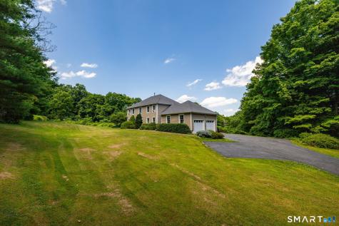 18 South Street Woodbury CT 06798