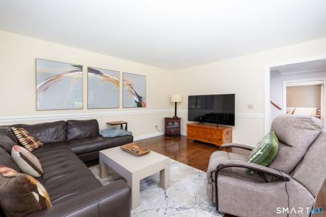 18 South Street Woodbury CT 06798