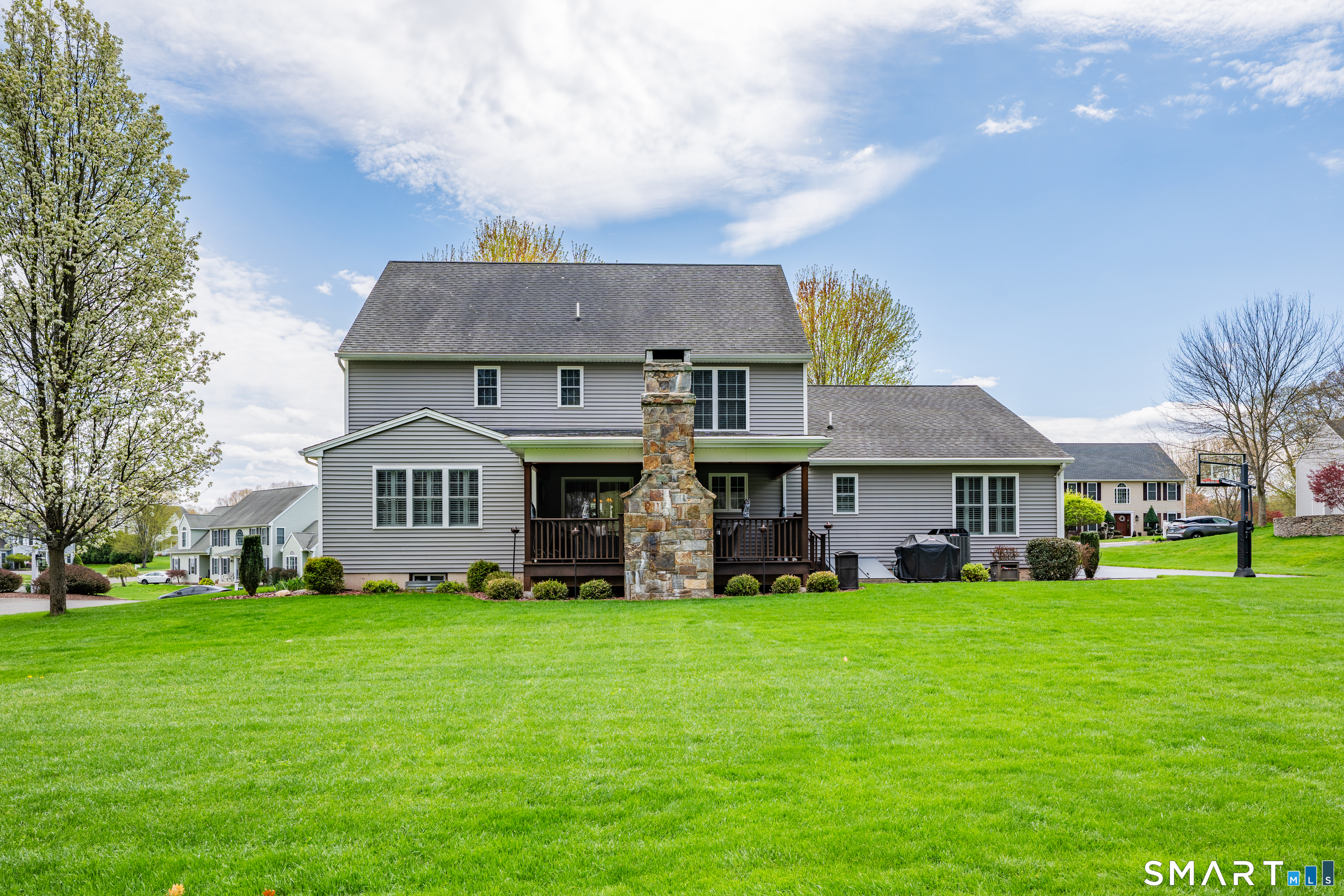 45 Macintosh Way Southington CT 06489