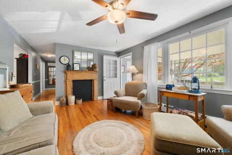 17 Ledgewood Drive Ledyard CT 06335
