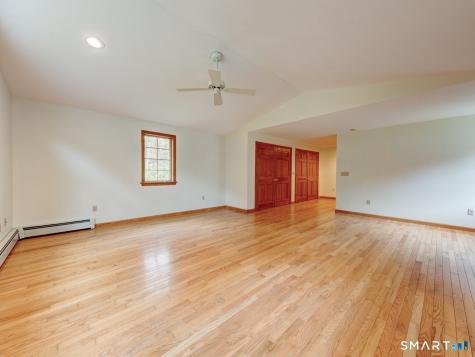 387 Foster Street South Windsor CT 06074