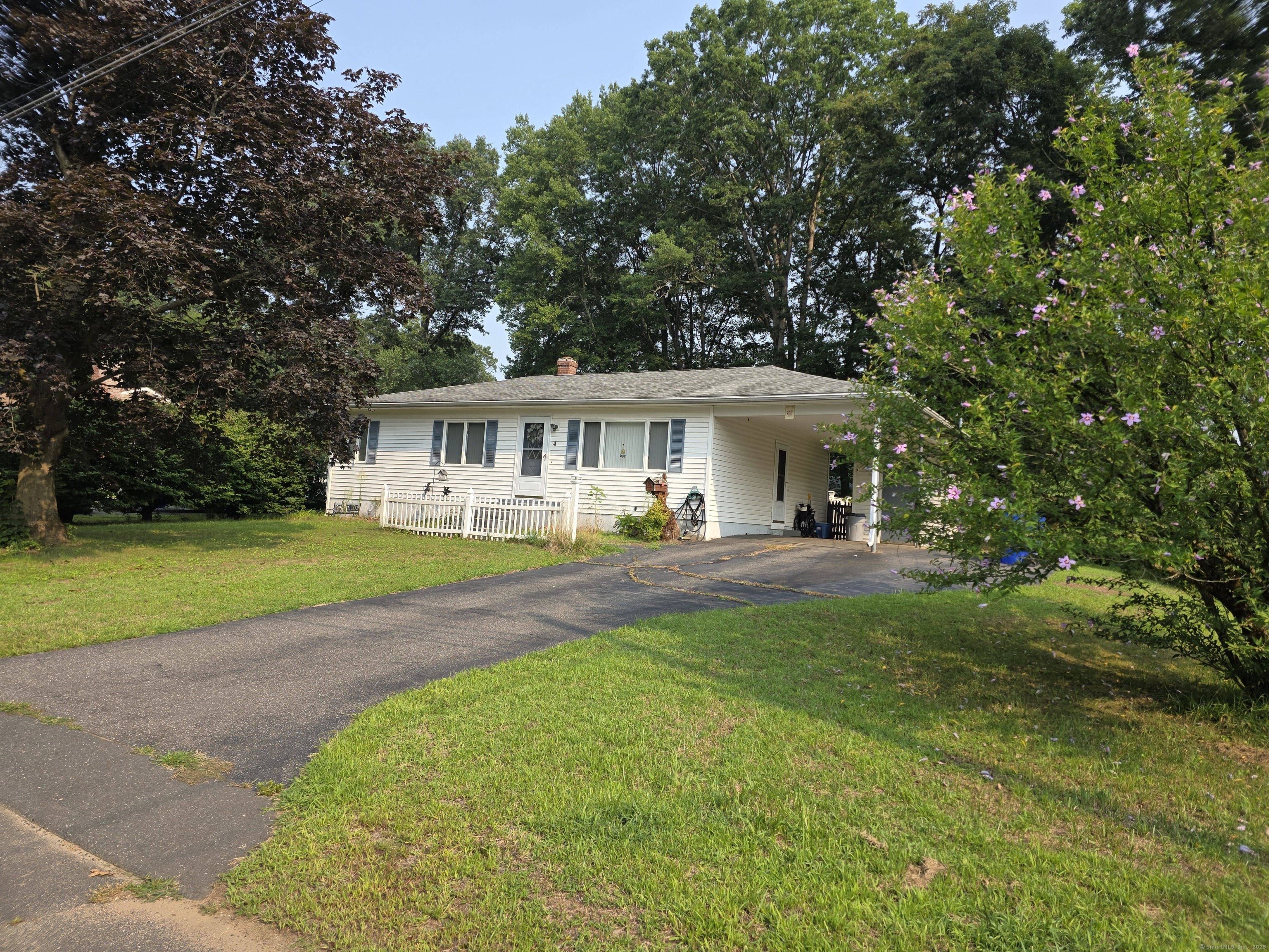 4 Douglas Drive Enfield CT 06082