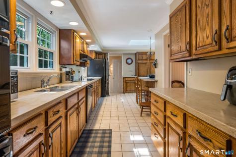 7 Milestone Lane Madison CT 06443
