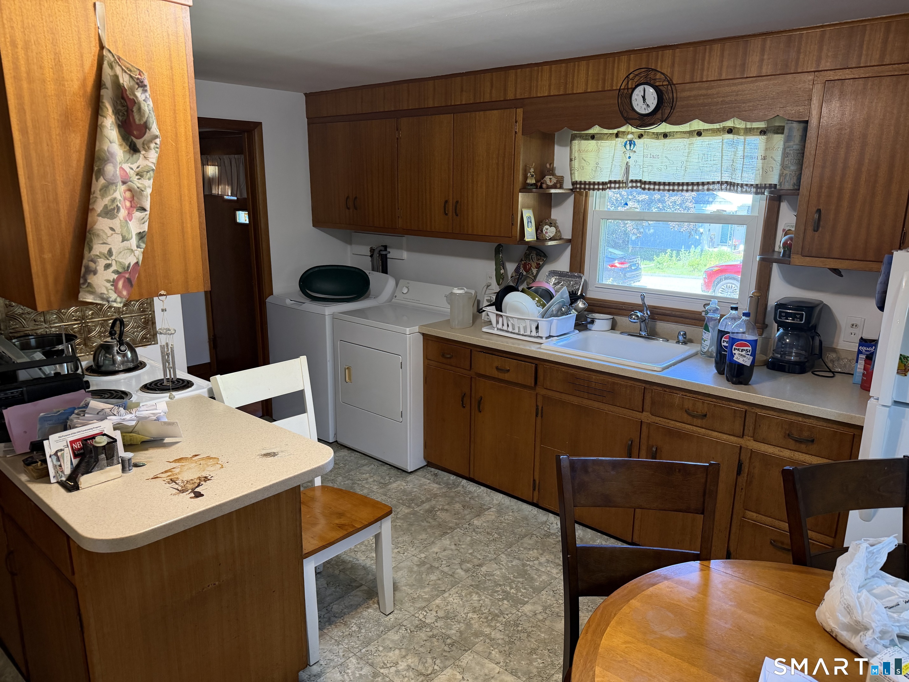 17 Russ Sim Heights Groton CT 06340