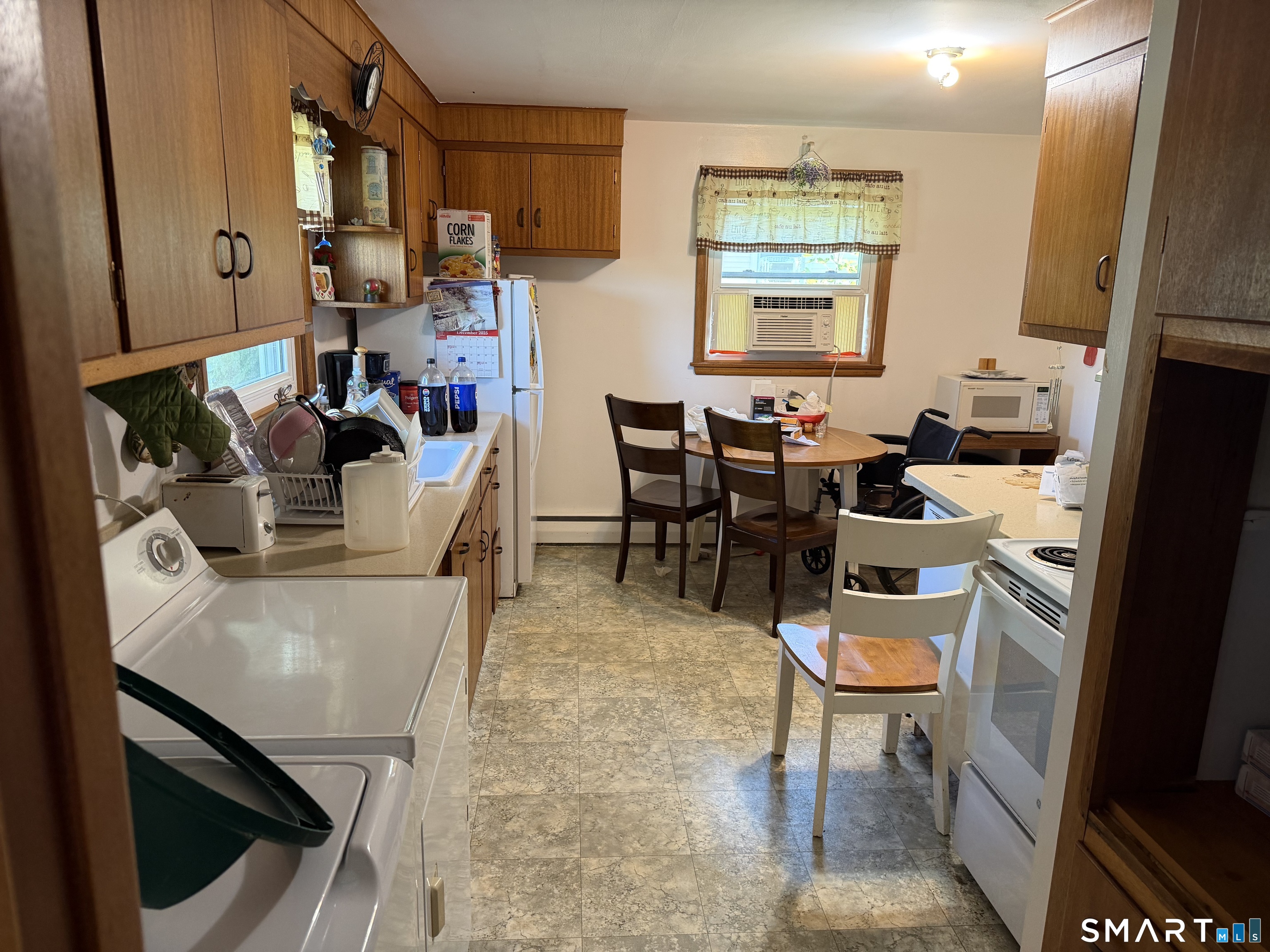 17 Russ Sim Heights Groton CT 06340