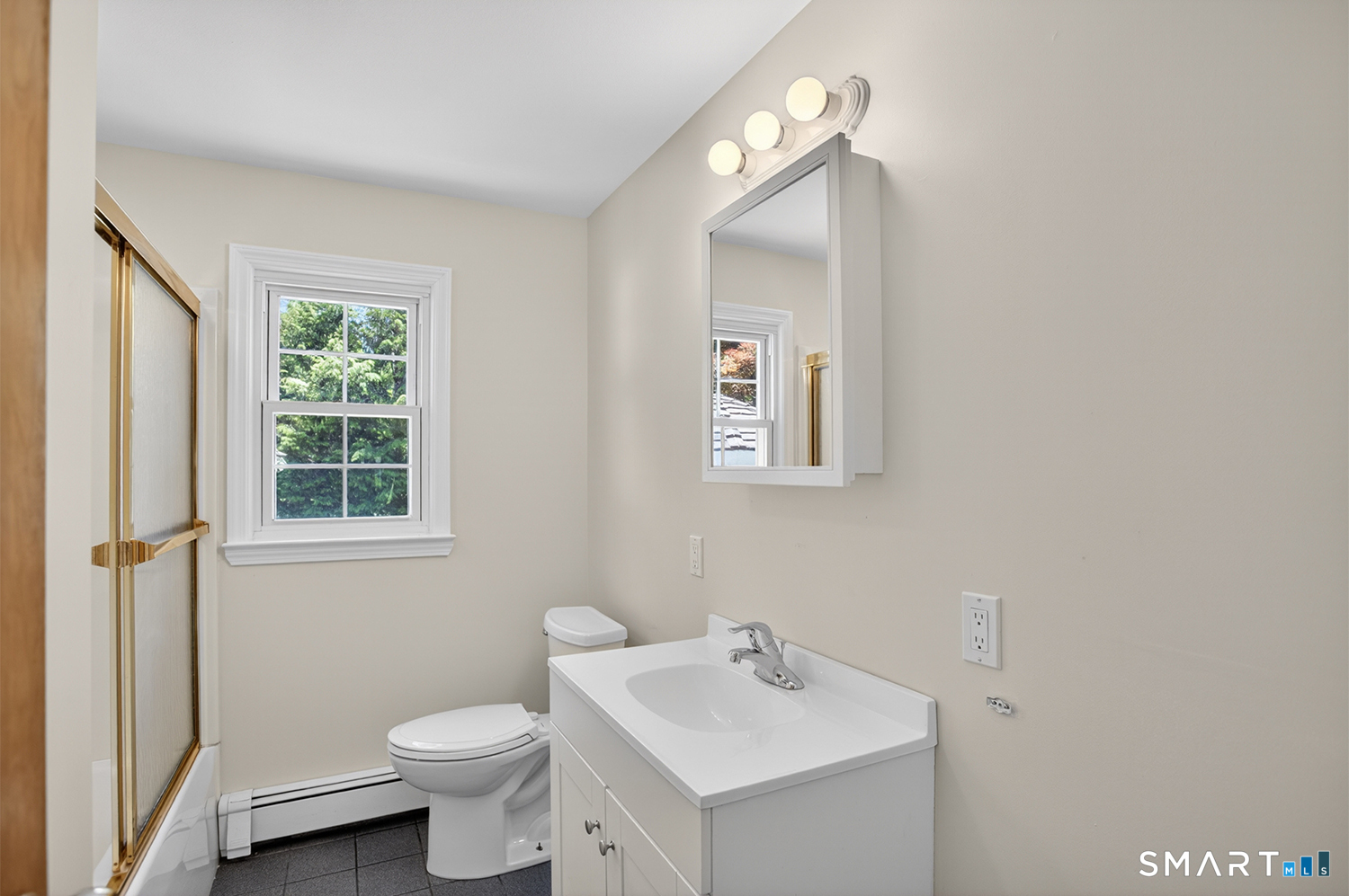 2 Diamond Drive Newtown CT 06470