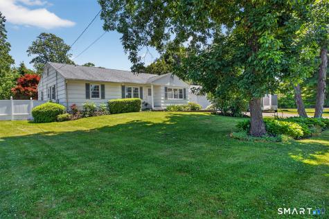 2 Diamond Drive Newtown CT 06470