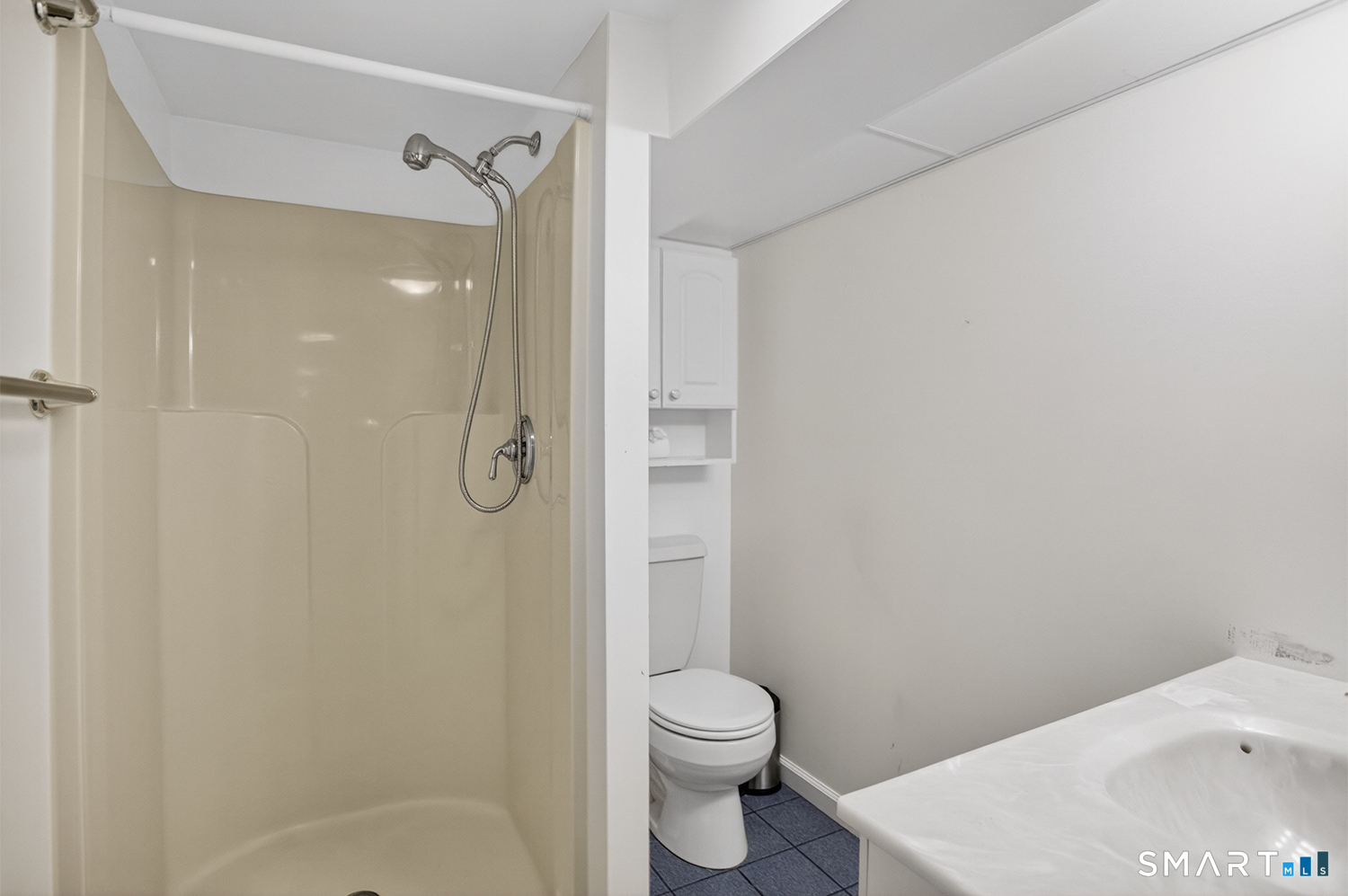 2 Diamond Drive Newtown CT 06470
