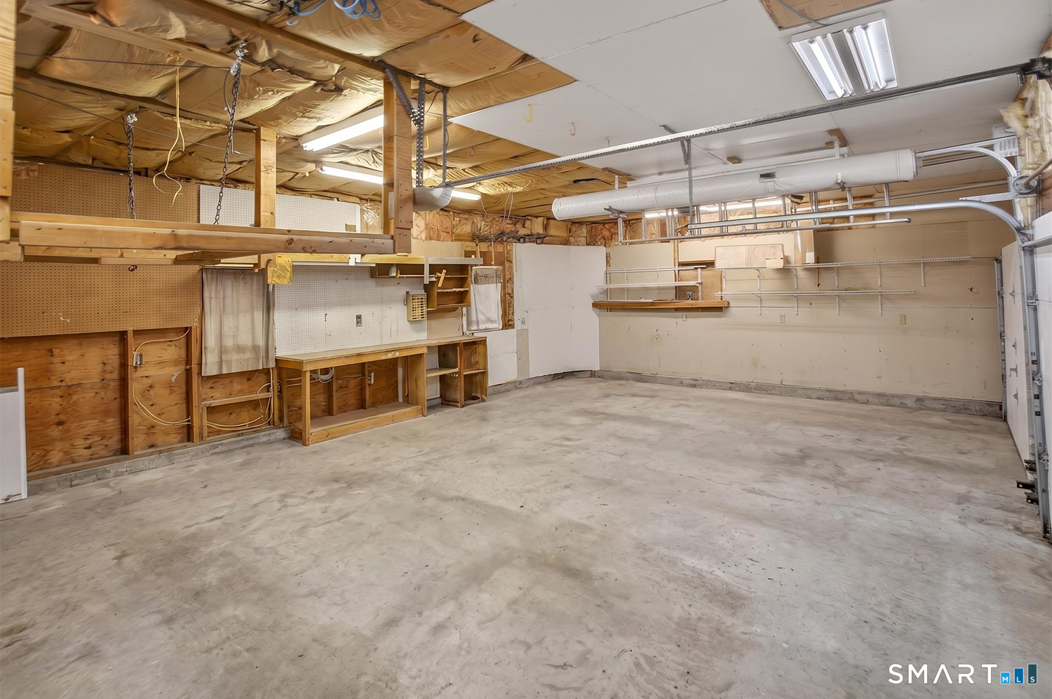 2 Diamond Drive Newtown CT 06470