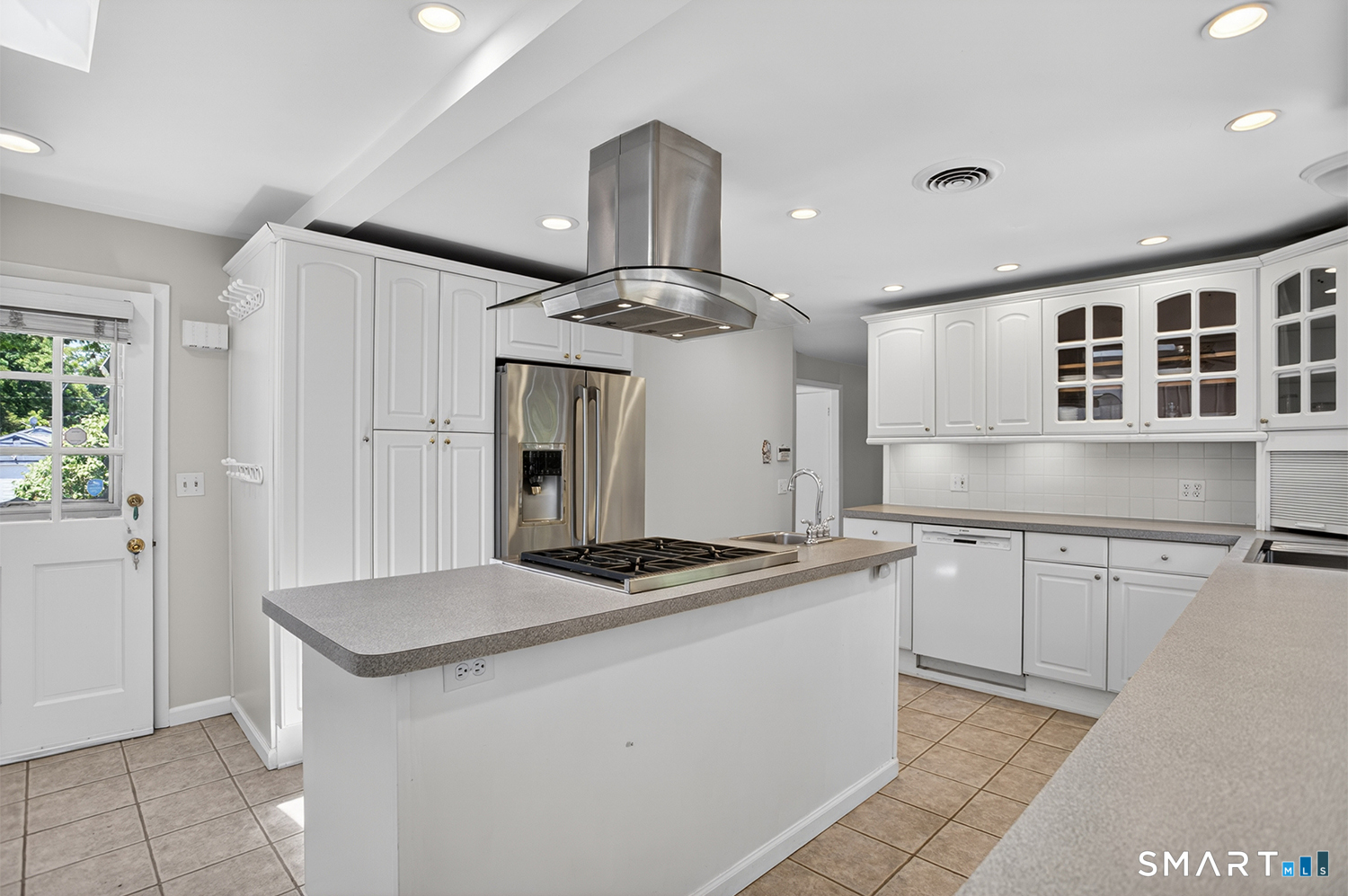 2 Diamond Drive Newtown CT 06470