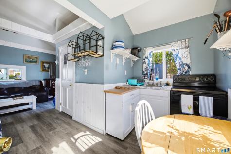 28 North Street Madison CT 06443