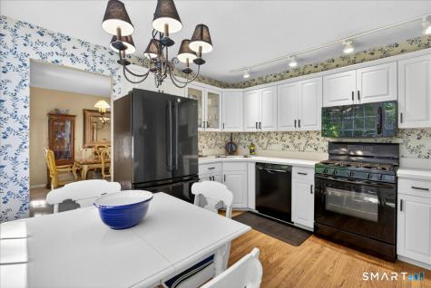 11 Bender Road Hamden CT 06518