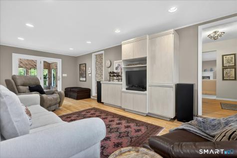 11 Bender Road Hamden CT 06518
