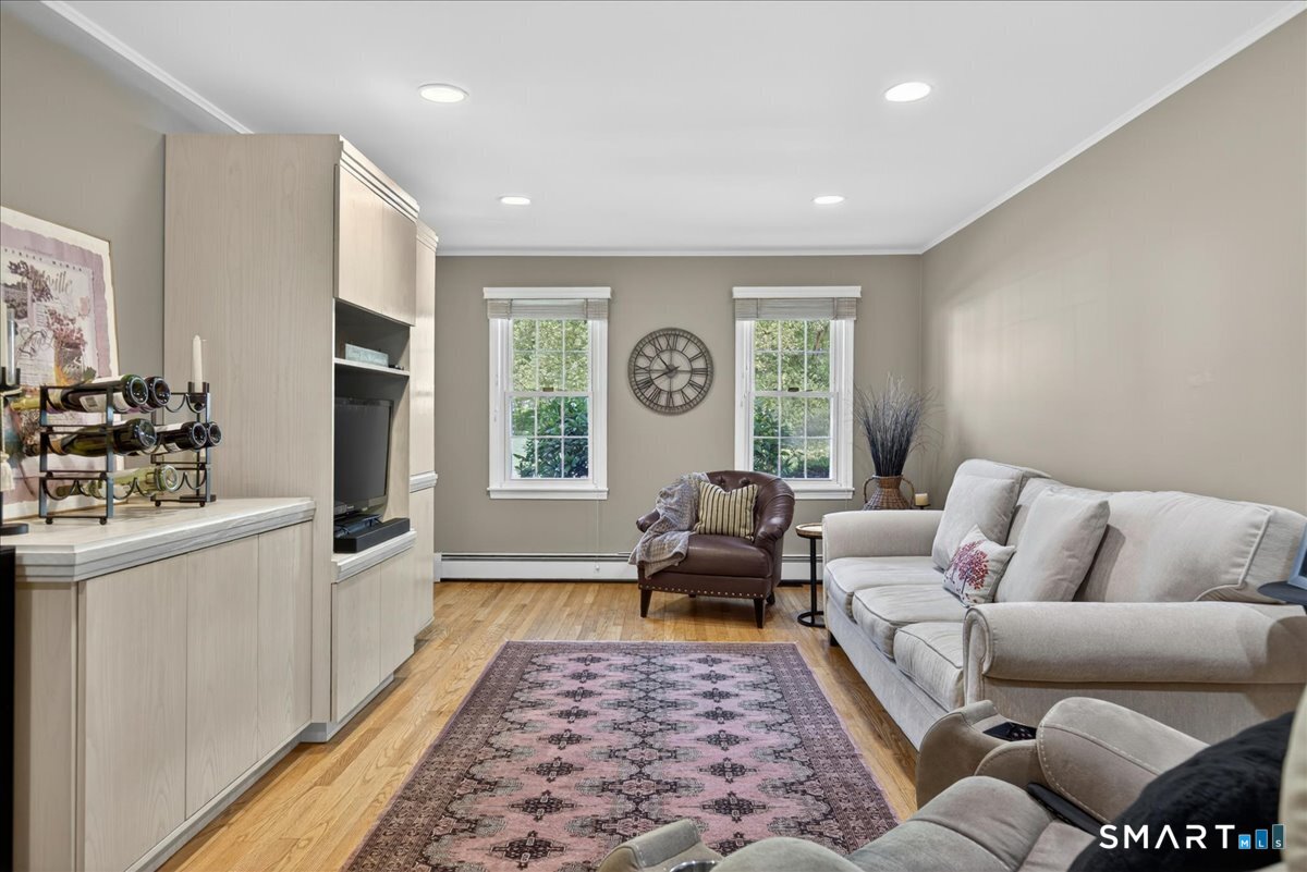 11 Bender Road Hamden CT 06518