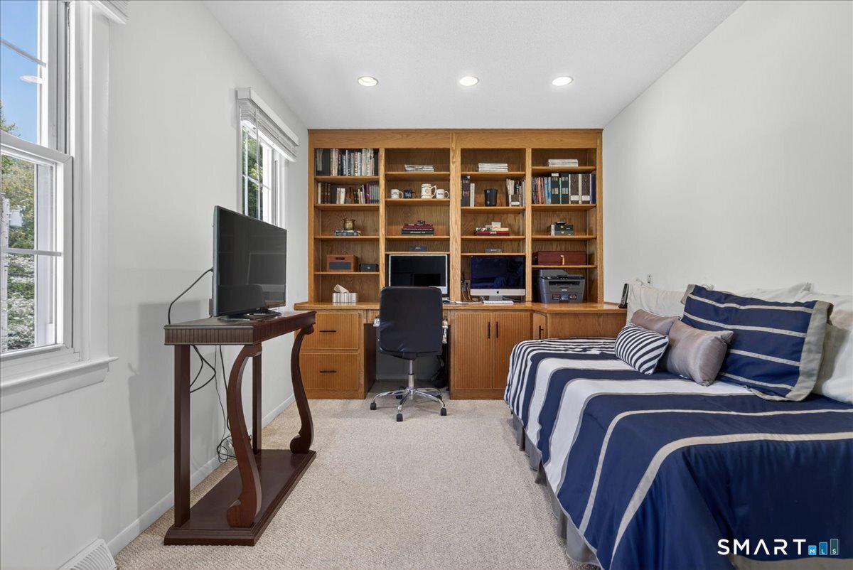 11 Bender Road Hamden CT 06518