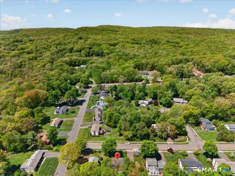11 Bender Road Hamden CT 06518