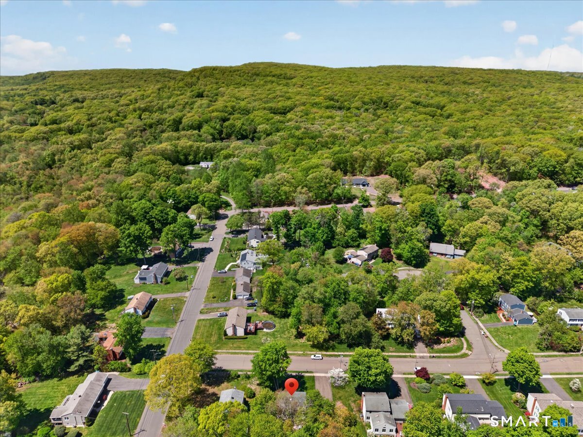 11 Bender Road Hamden CT 06518