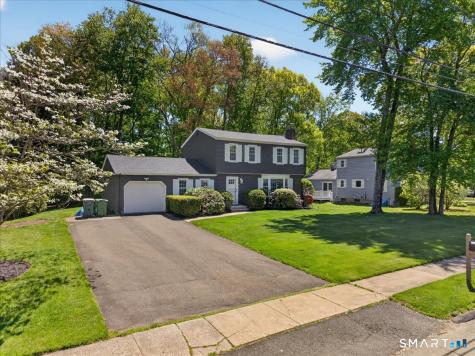 11 Bender Road Hamden CT 06518