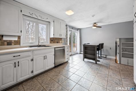 1 Grandview Court Norwich CT 06360