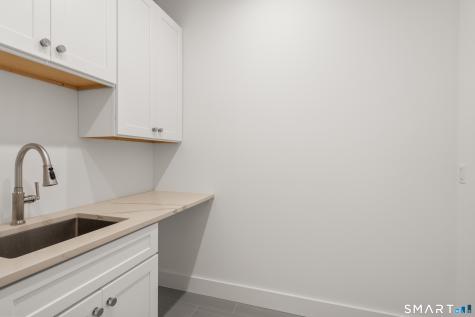 69 Rakoczy Avenue Fairfield CT 06824