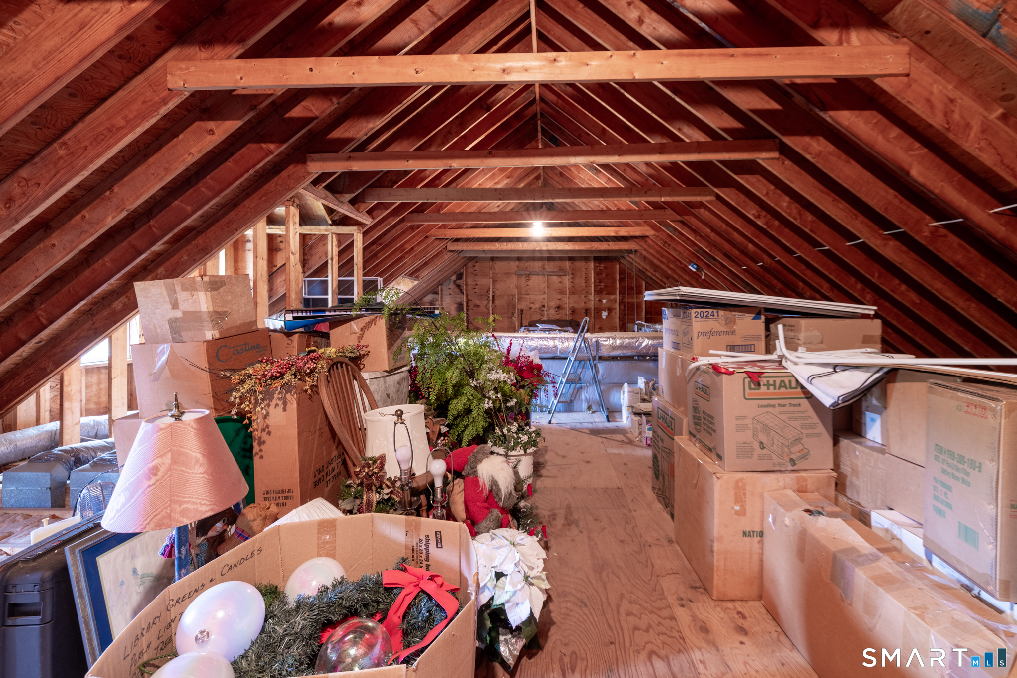 21 Merlins Lane Newtown CT 06470