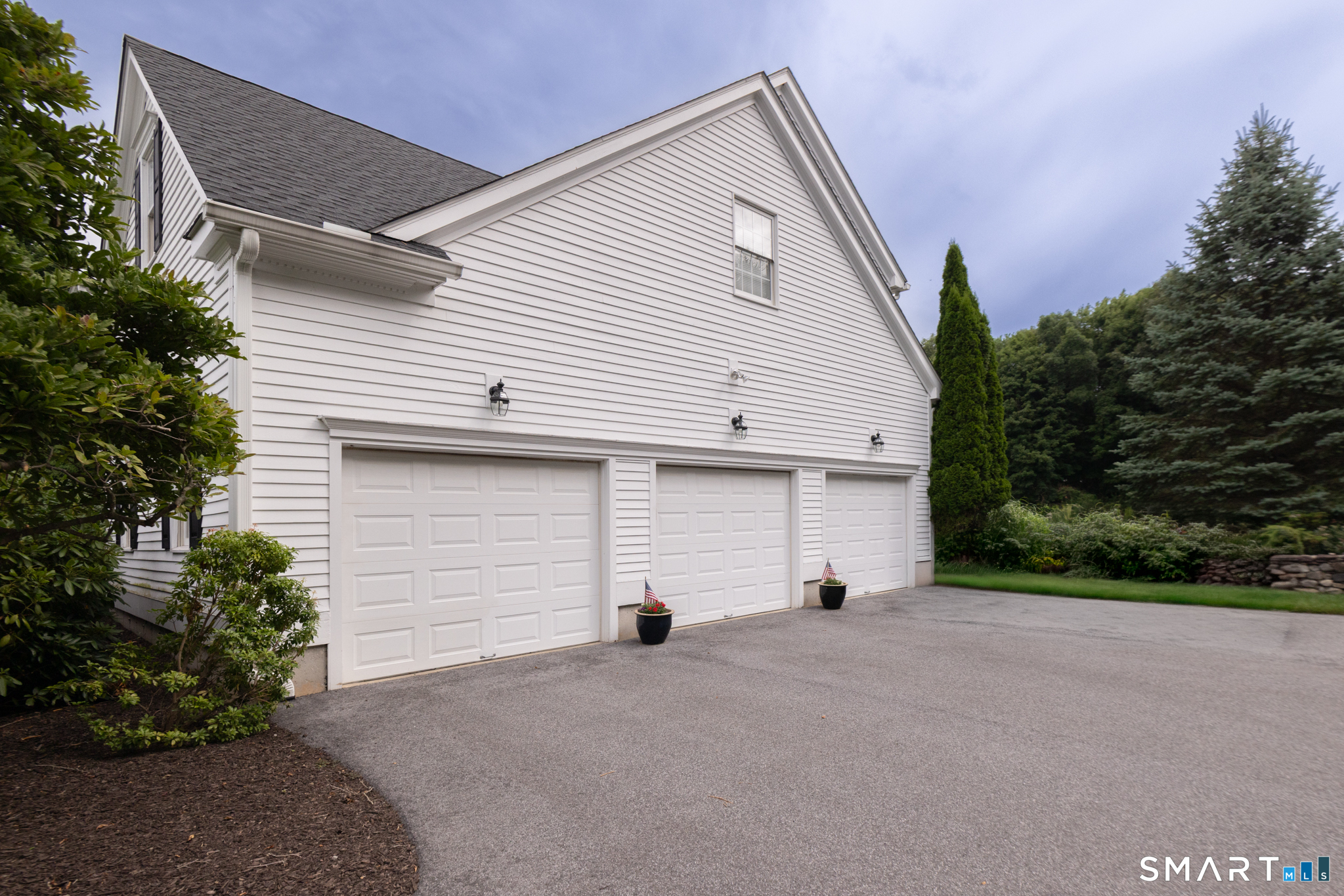 21 Merlins Lane Newtown CT 06470