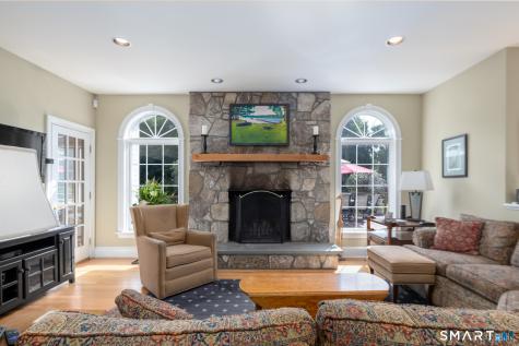 21 Merlins Lane Newtown CT 06470