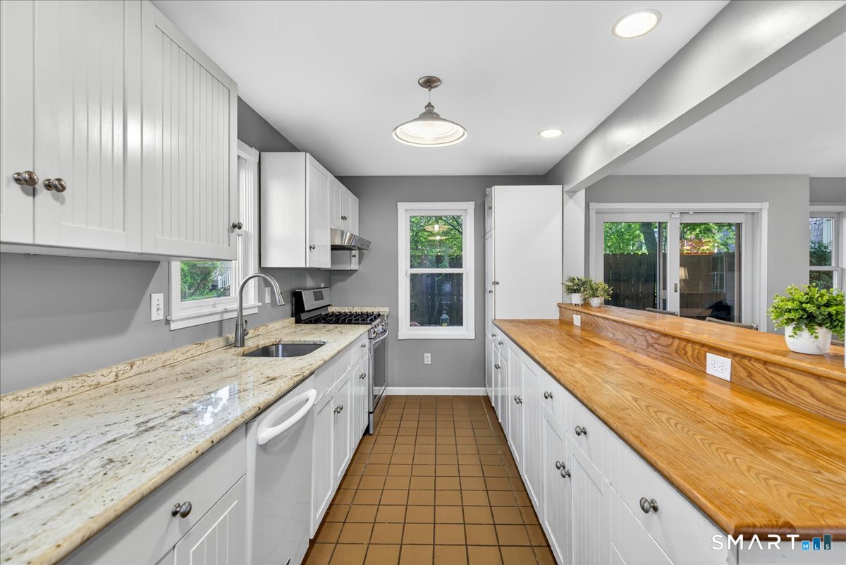44 Warren Street Milford CT 06460