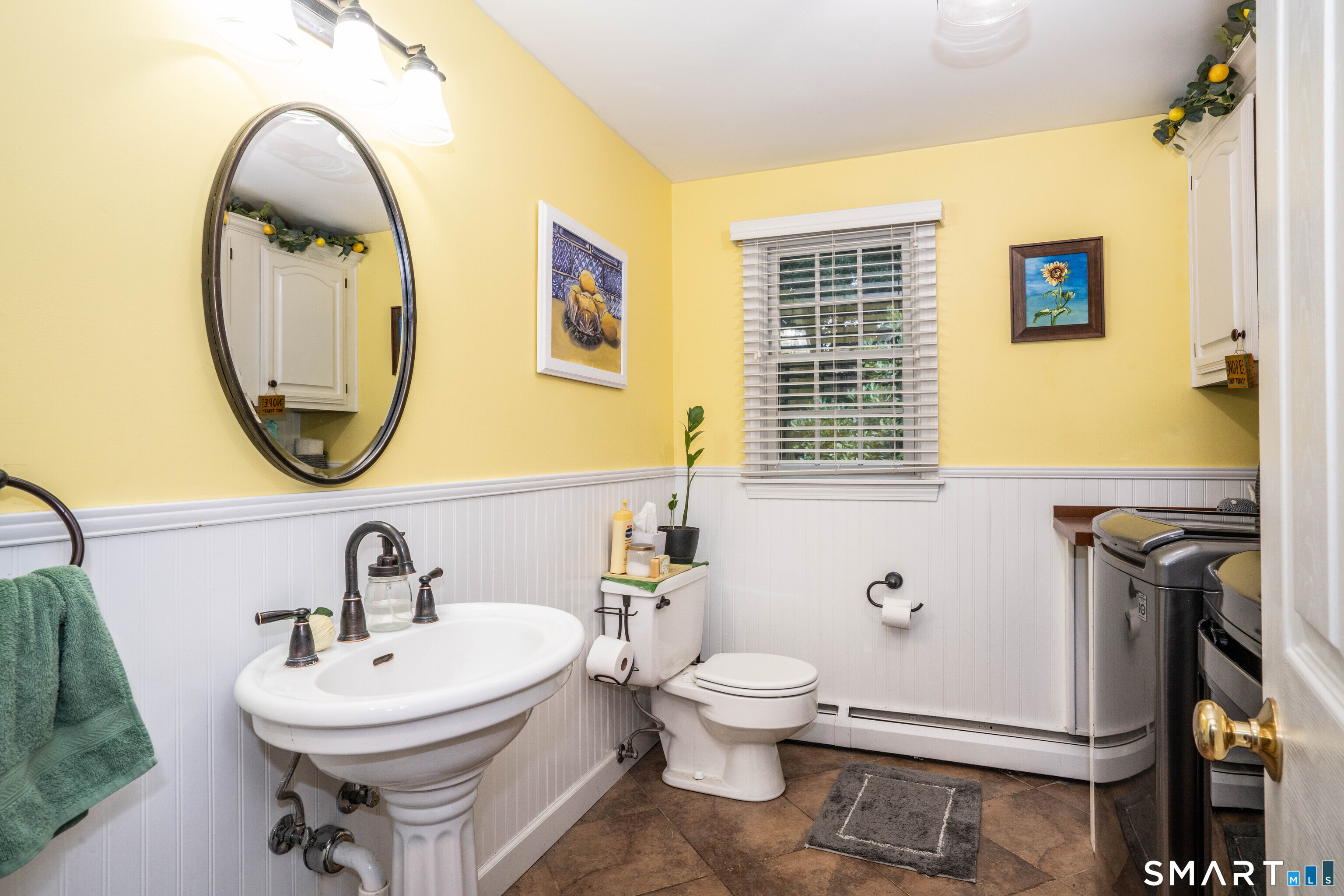 20 Munnisunk Drive Simsbury CT 06070