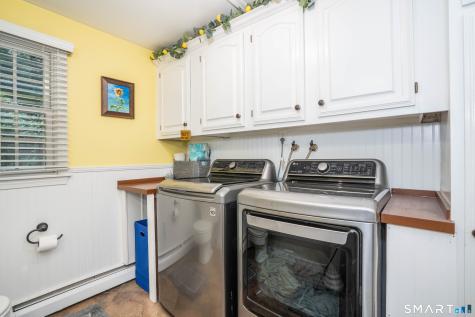 20 Munnisunk Drive Simsbury CT 06070
