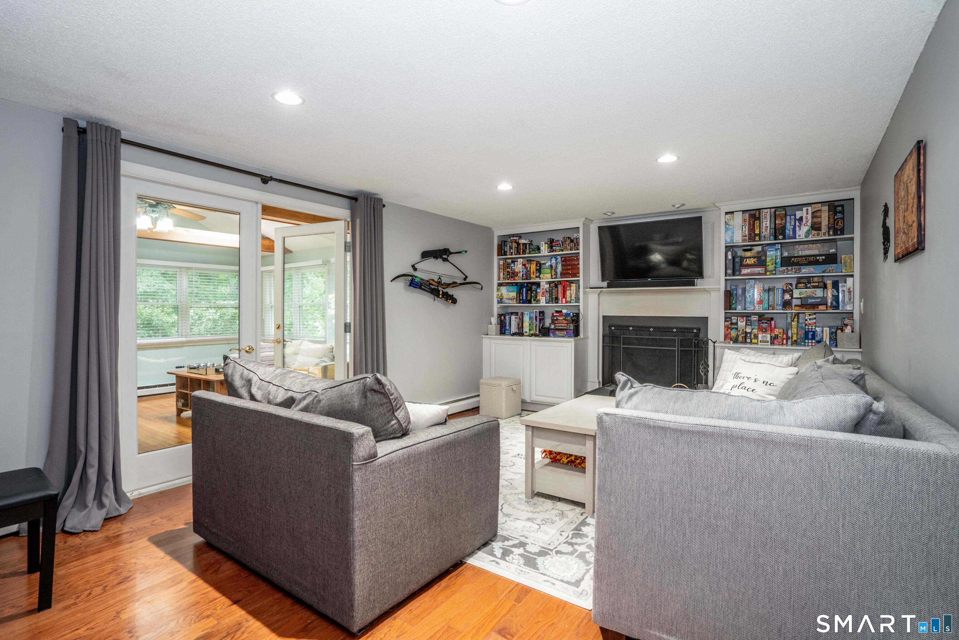 20 Munnisunk Drive Simsbury CT 06070