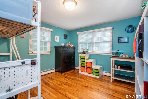 20 Munnisunk Drive Simsbury CT 06070