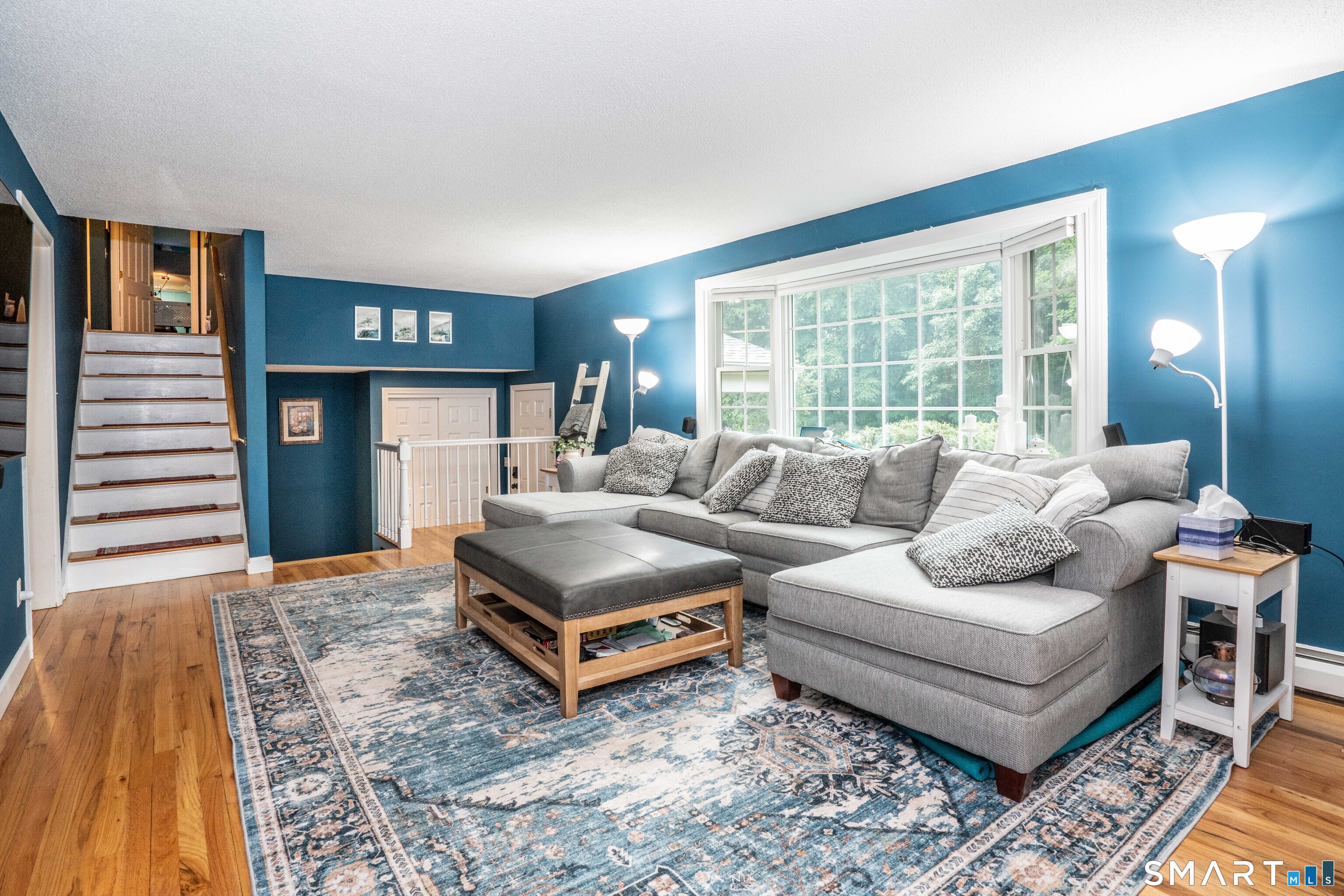 20 Munnisunk Drive Simsbury CT 06070