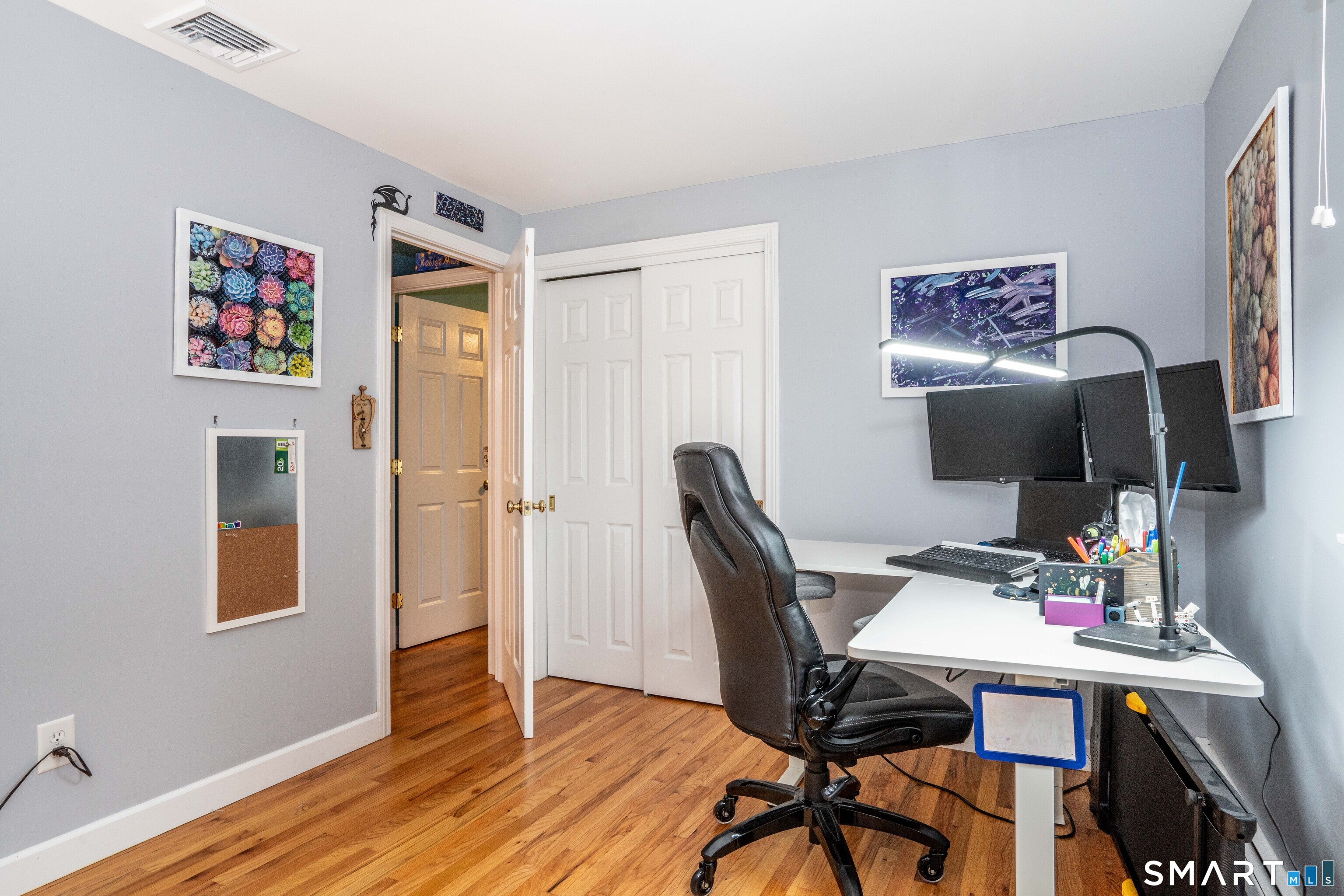20 Munnisunk Drive Simsbury CT 06070