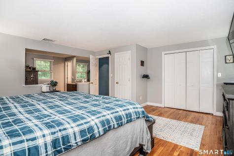 20 Munnisunk Drive Simsbury CT 06070
