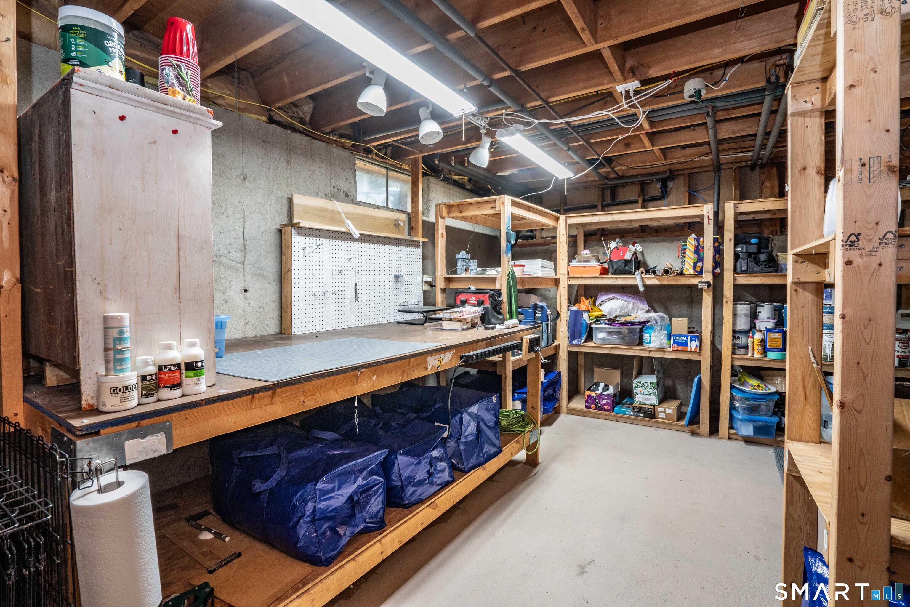 20 Munnisunk Drive Simsbury CT 06070