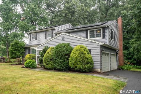 20 Munnisunk Drive Simsbury CT 06070