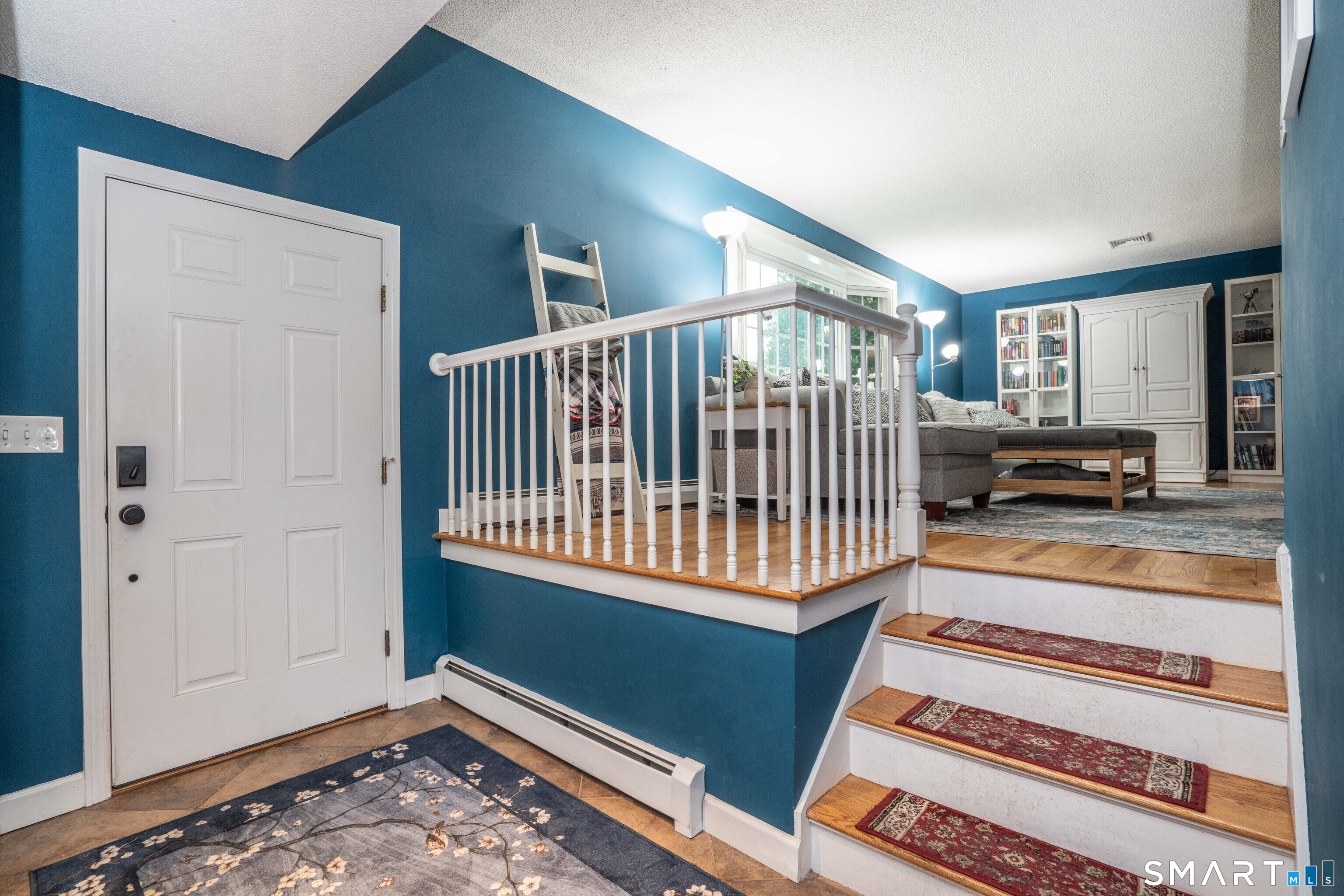 20 Munnisunk Drive Simsbury CT 06070