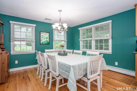 20 Munnisunk Drive Simsbury CT 06070