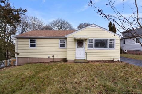 29 Lindberg Street East Haven CT 06512