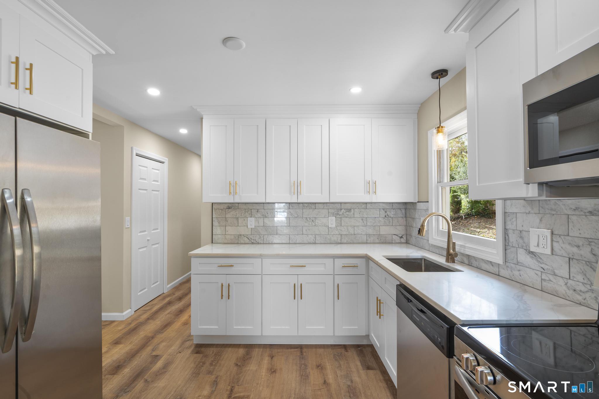 84 Dartmouth Drive Groton CT 06355