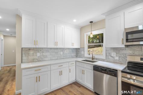 84 Dartmouth Drive Groton CT 06355
