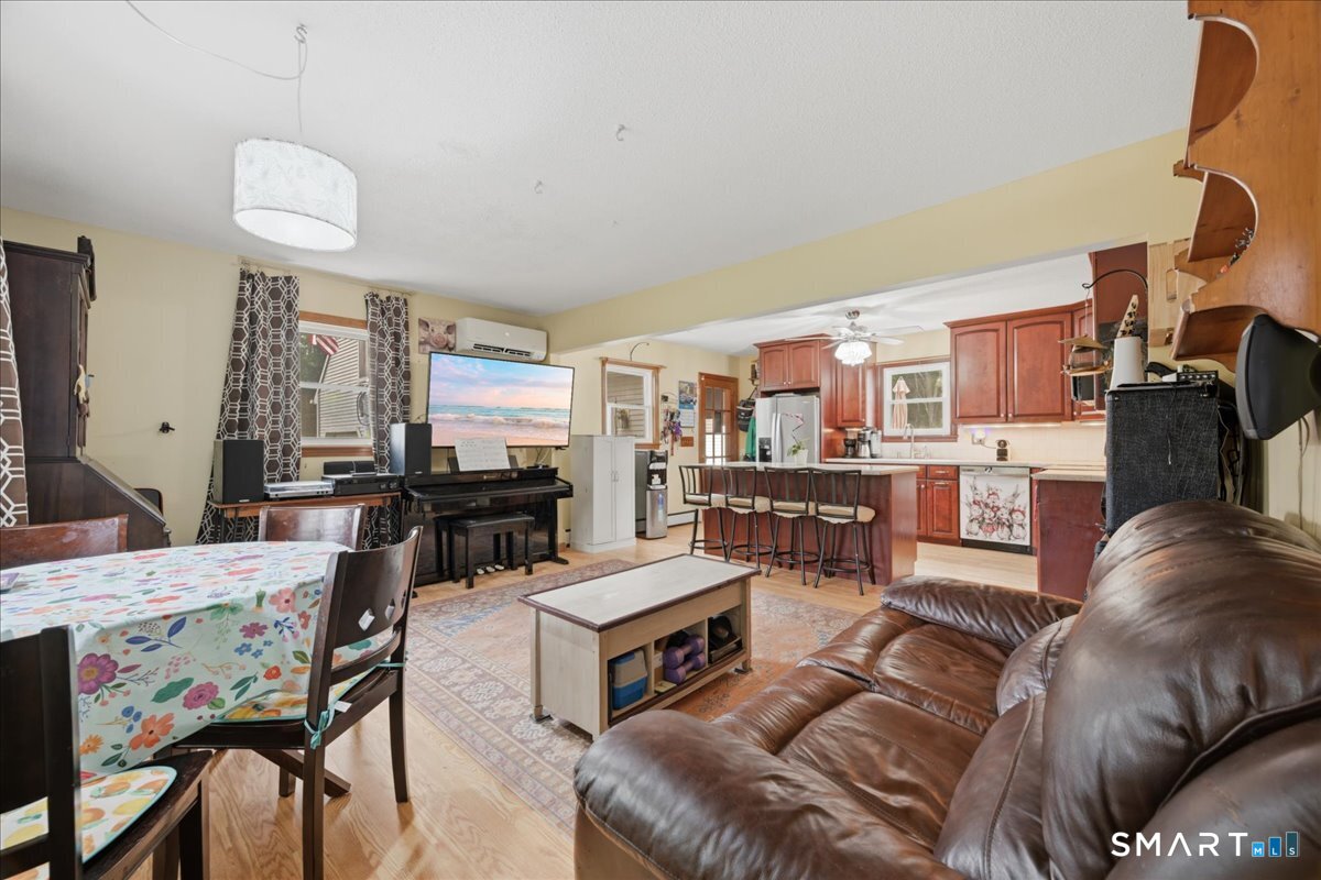 38 Cedar Lane Norwich CT 06360