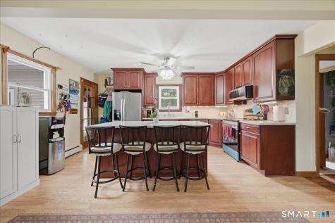 38 Cedar Lane Norwich CT 06360