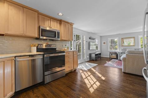 10 Lakeview Terrace Newtown CT 06482