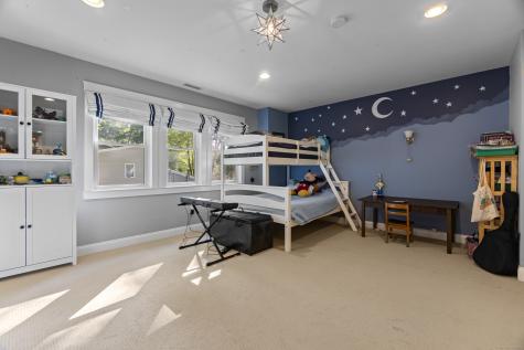 10 Lakeview Terrace Newtown CT 06482